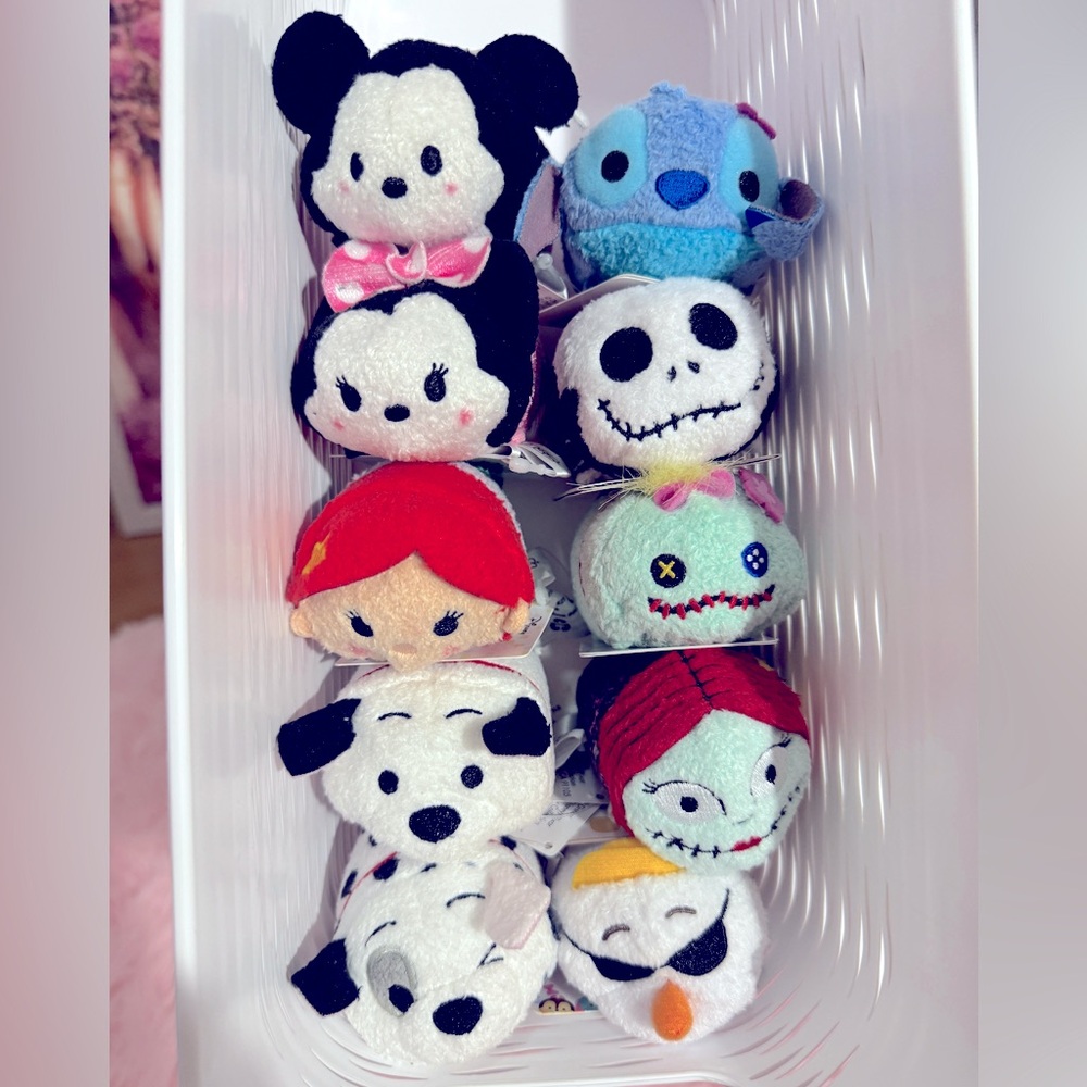 Disney TsumTsum 10 piece set as pictured. All with tags.